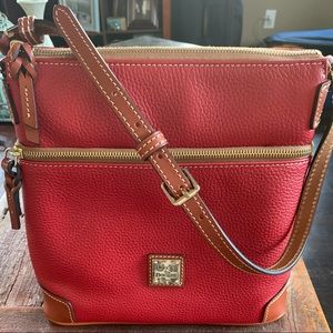 NWOT Dooney & Bourke Pebble Grain Crossbody